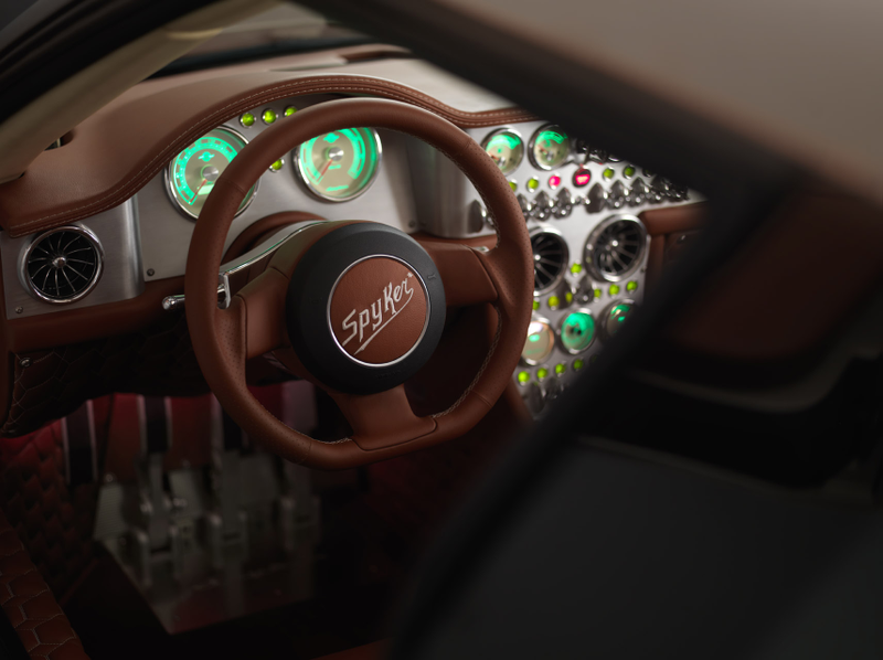 Illustration for article titled Spyker Is Back With 525 HP From Audi And Exposed Manual Gearboxes